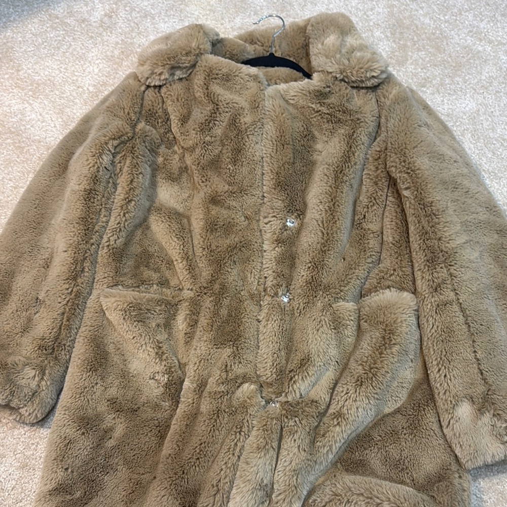 Dylan Tan Teddy Jacket with Plush Material and Folded Collar